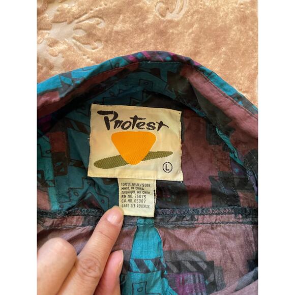 Vintage silk western Aztec button up shirt size large - Picture 6 of 7